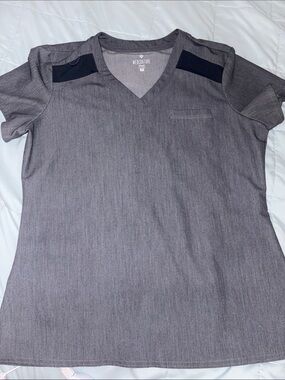 Med Couture Slate Touch Style Gray V-Neck Short Sleeve Scrub Top